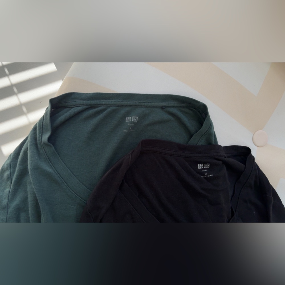 Uniqlo Black and Teal Tops
